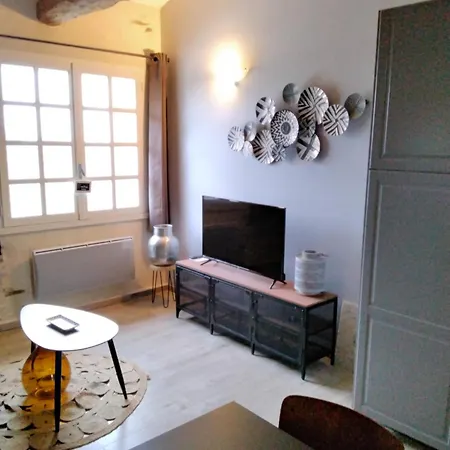 La Bergerie De Valerie 3* Arthes