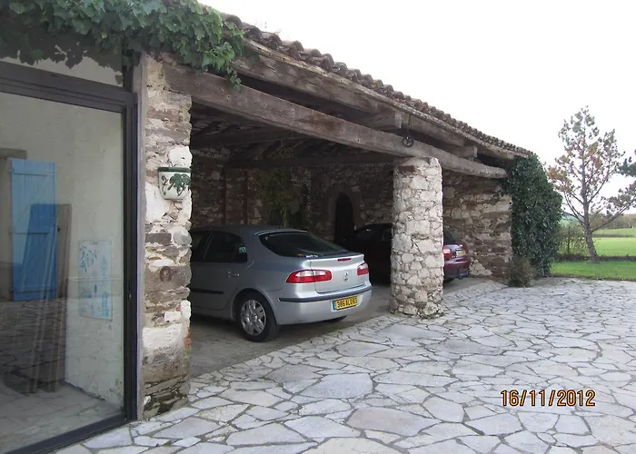 La Bergerie De Valerie 3* Arthes