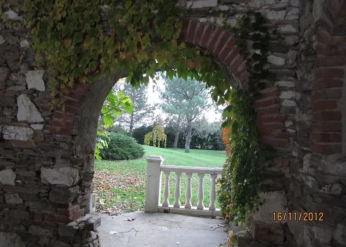 La Bergerie De Valerie 3* Arthes